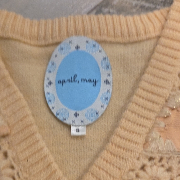 Chic wool  Beige Knit Women's Blouse - Picture 11 of 13